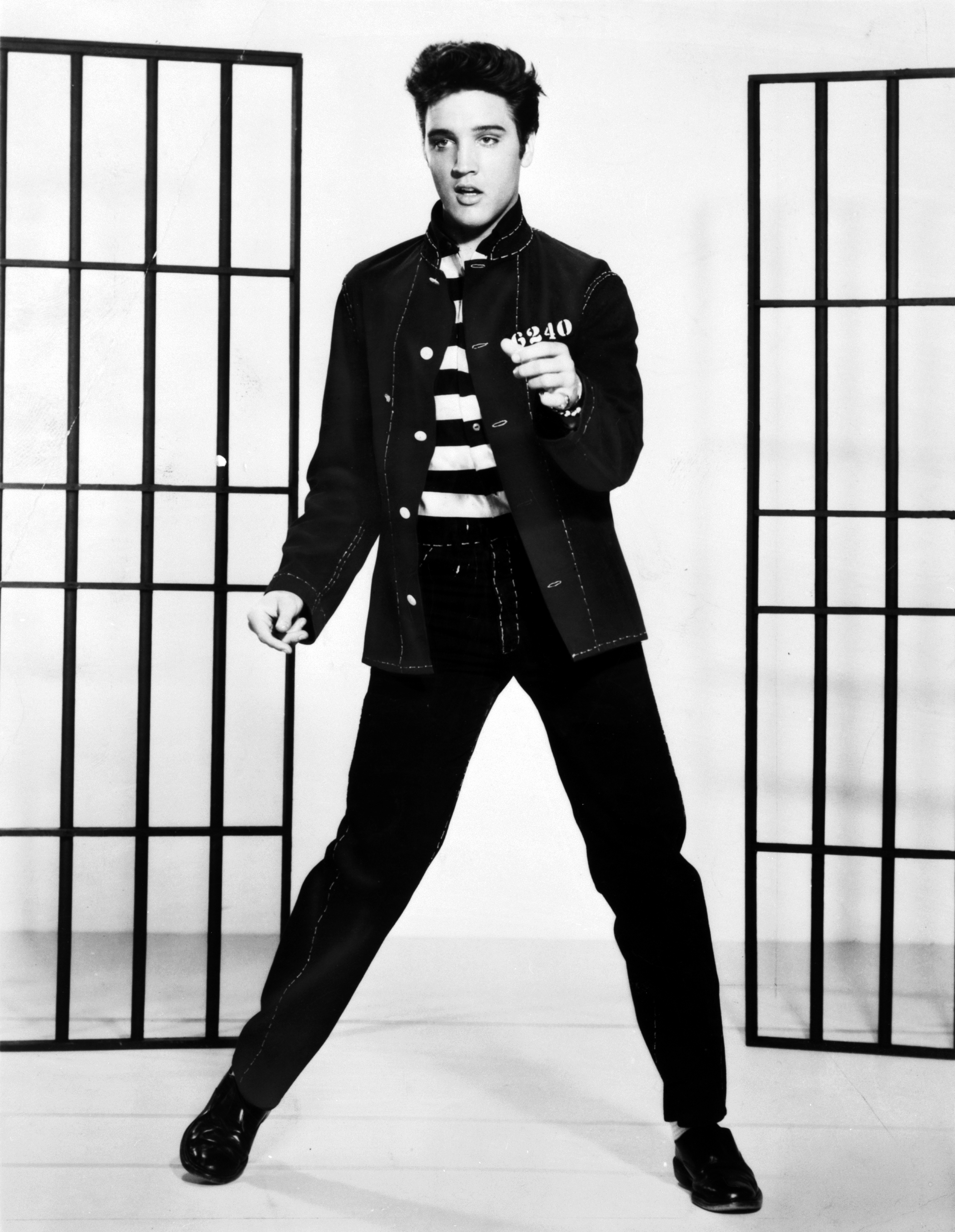 Photo of Elvis Presley — Celebrity